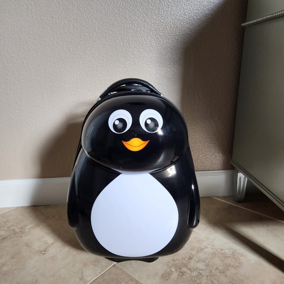 NWT Kiddietotes Penguin Luggage Set - Picture 4 of 9